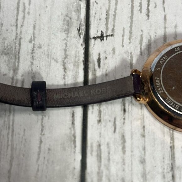 Michael Kors Women’s Slim Runway Double Wrap Leather Watch, Women’s Leather - Picture 4 of 9